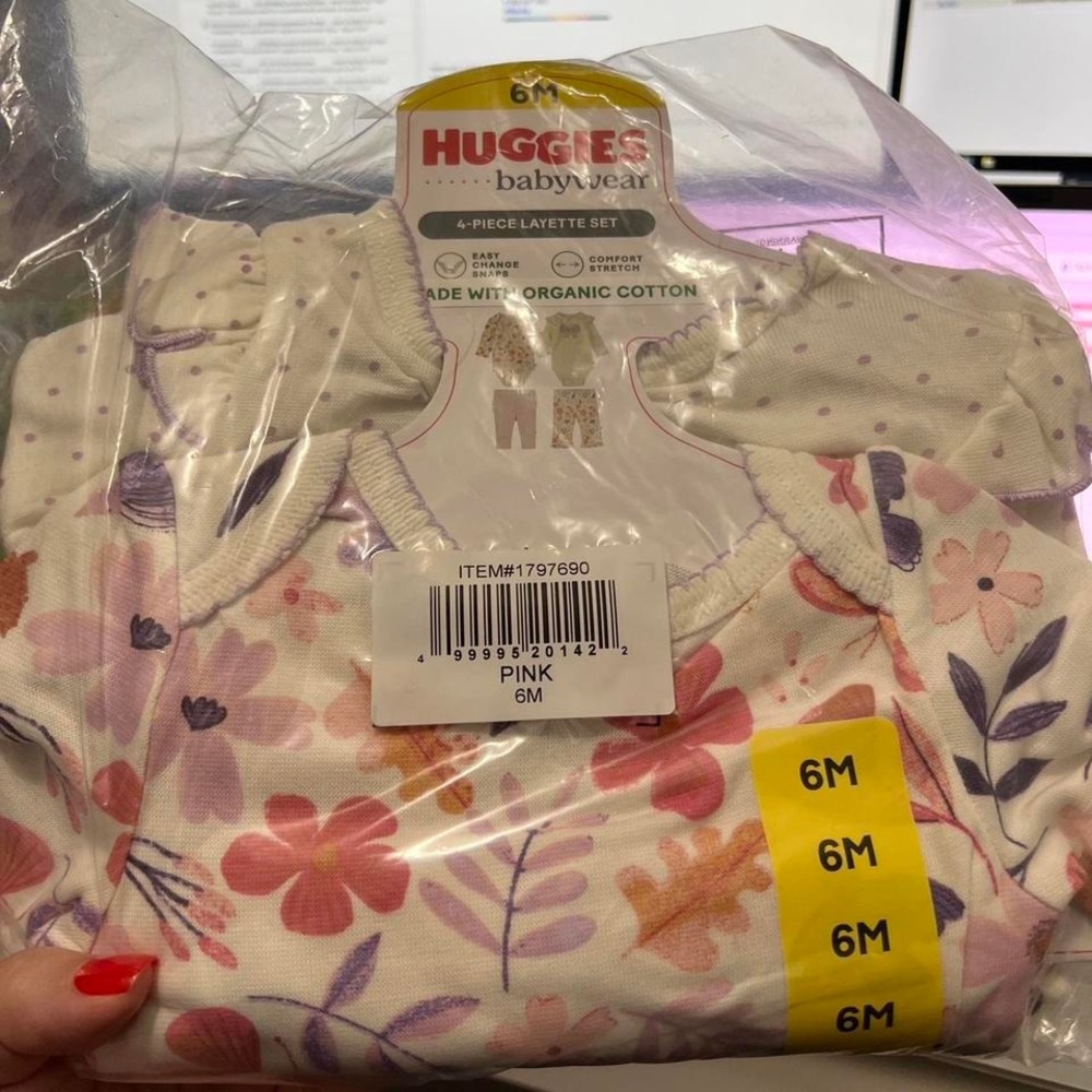Huggies Babywear 4‎ Piece Layette Set Pink Floral Organic Cotton 6M